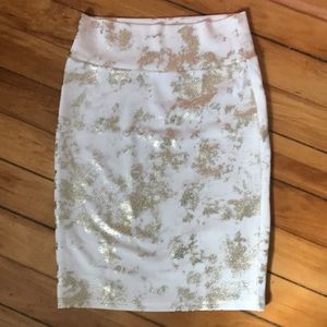 NEW Gold and white stretch pencil skirt